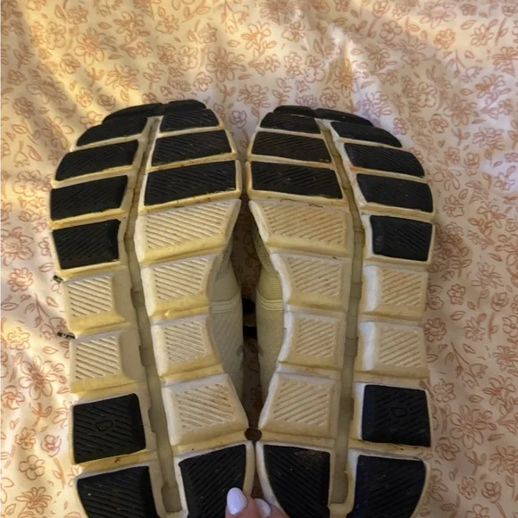 On Cloud Running White and Black CloudTec tennis shoes - Picture 4 of 5